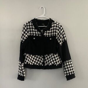 New Only Black and White Houndstooth Tweed-like Blazer Size Large